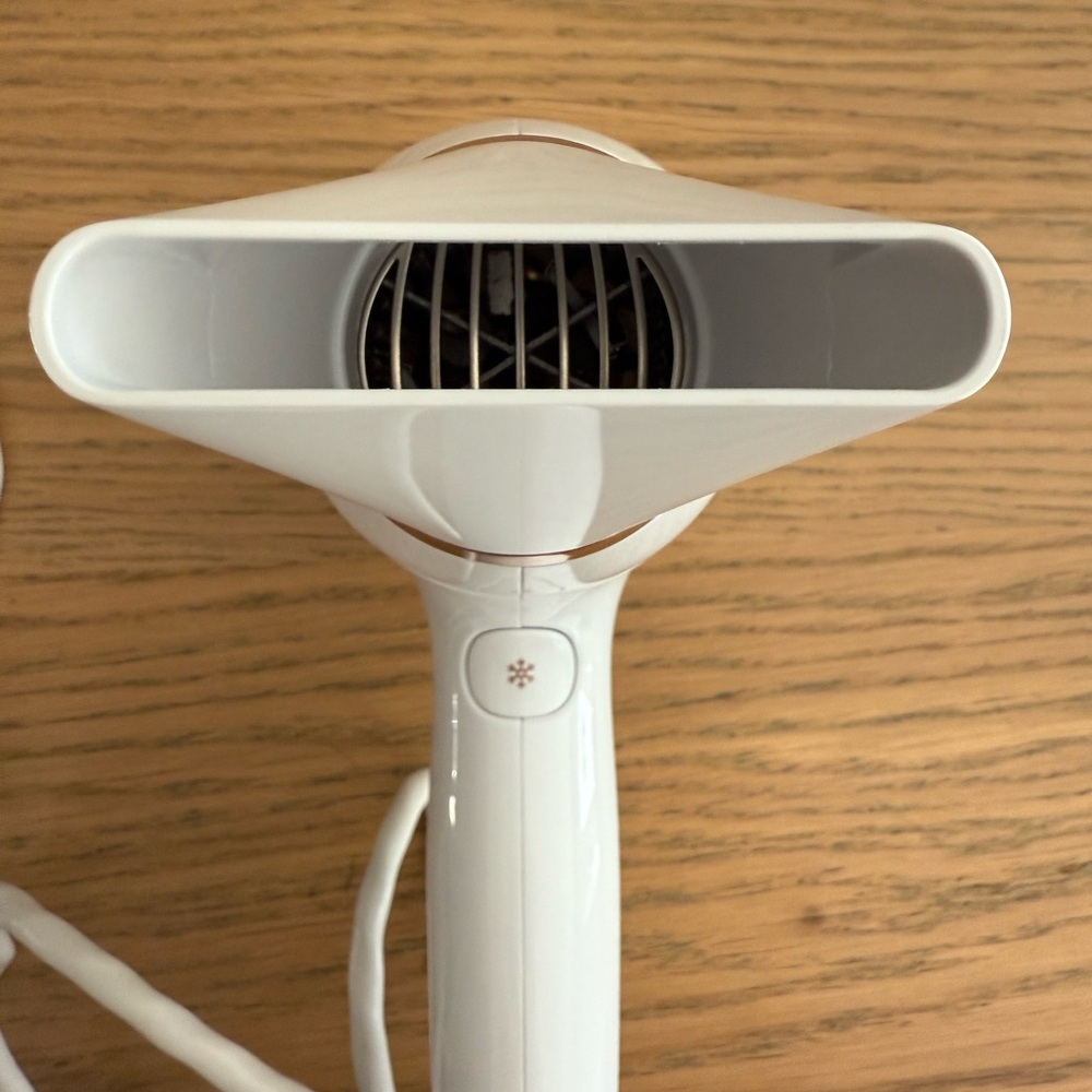 T3 Fit Travel Hair Dryer - White and Rose Gold - Like New - Picture 10 of 14